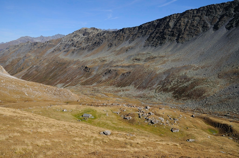 combeA_38.jpg - La Combe vue depuis le Plan-de-Vouasse.
